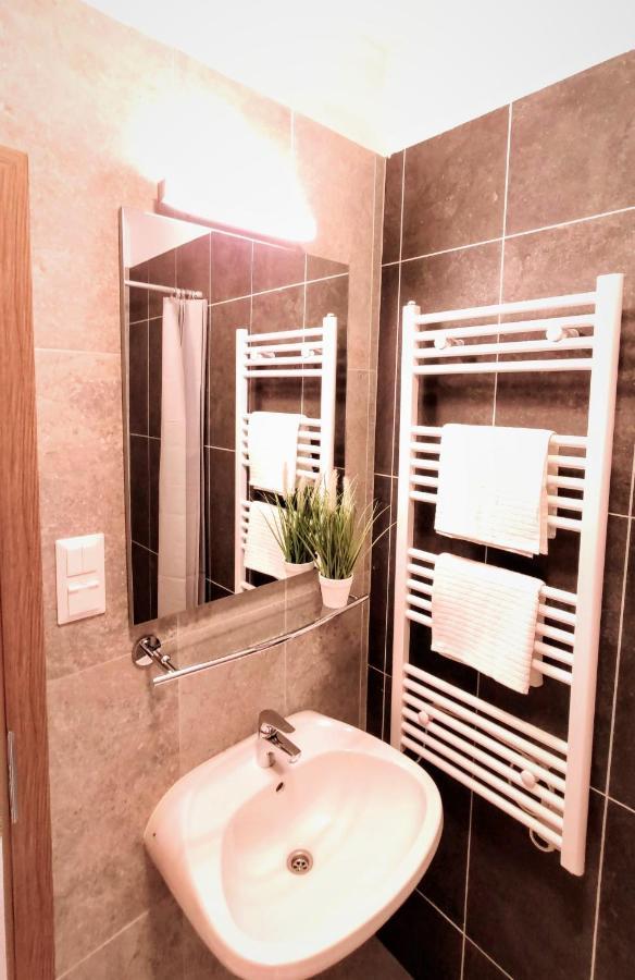 Helena Studio Apartman Siofok Bagian luar foto