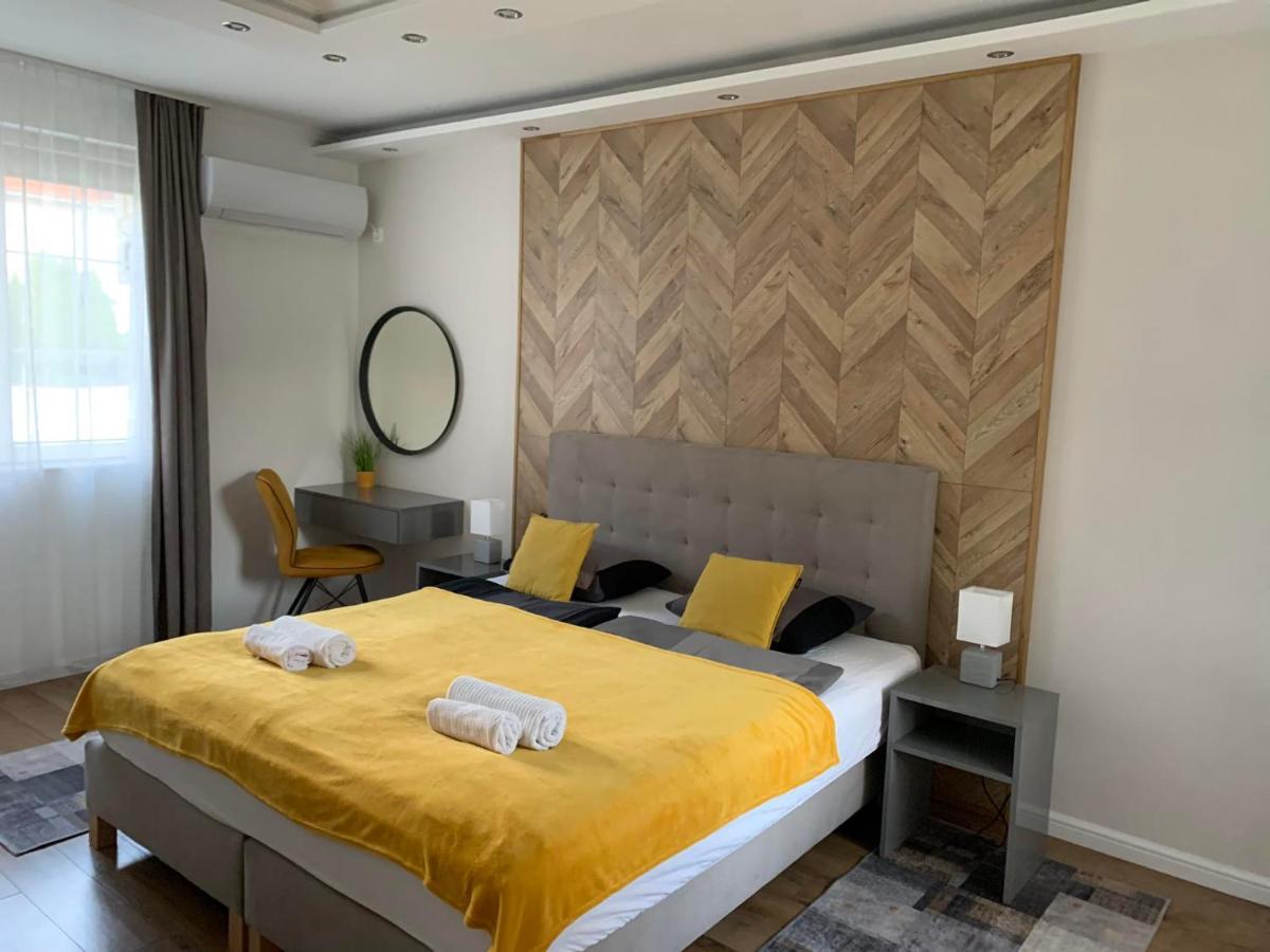 Helena Studio Apartman Siofok Bagian luar foto