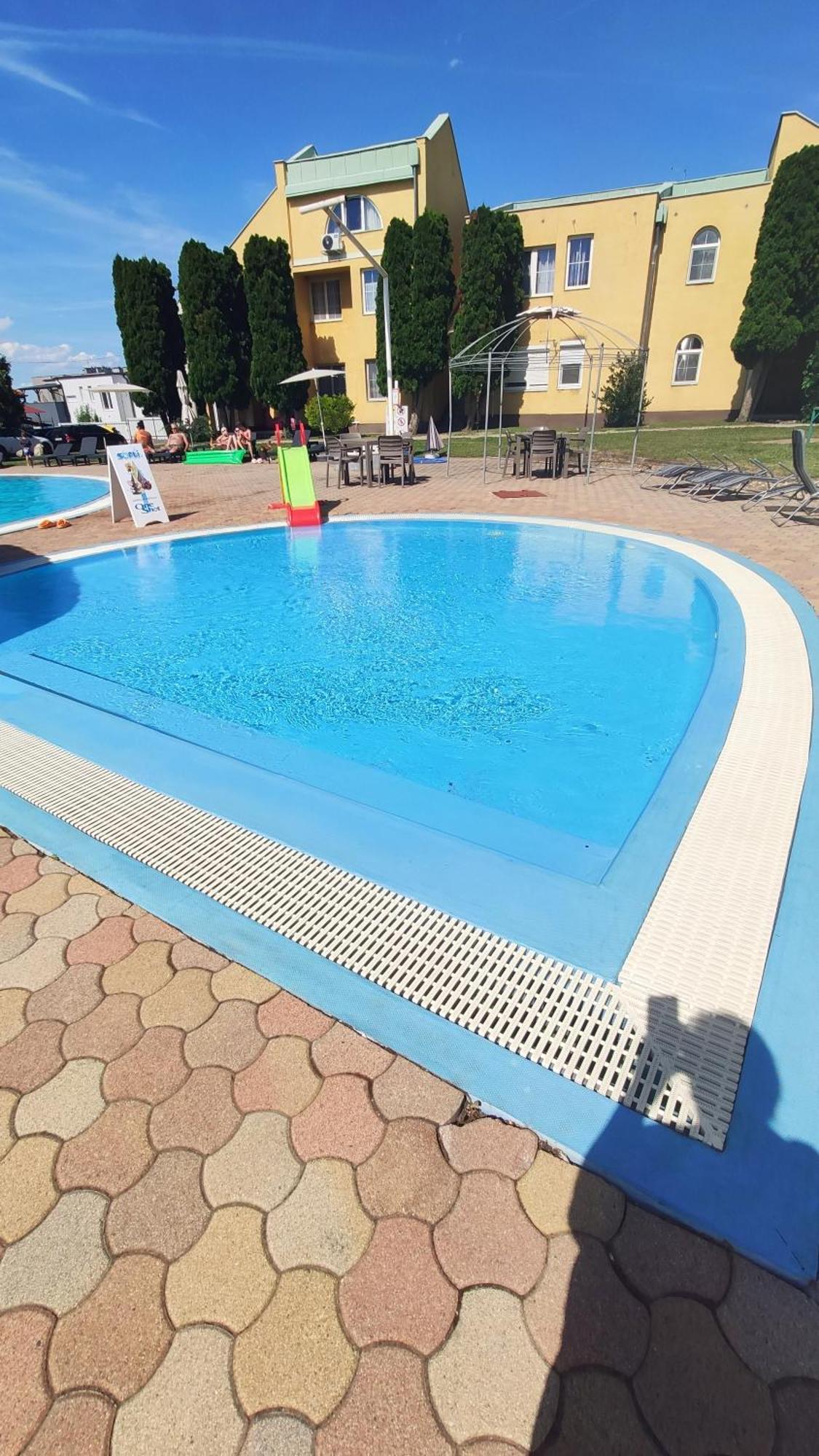 Helena Studio Apartman Siofok Bagian luar foto